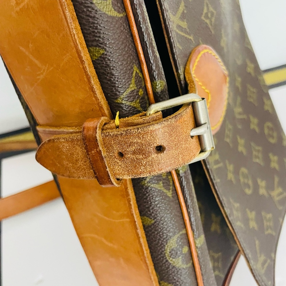 Louis Vuitton Brown Monogram Canvas Shoulder Bag with Tan Leather Trim - Picture 6 of 13